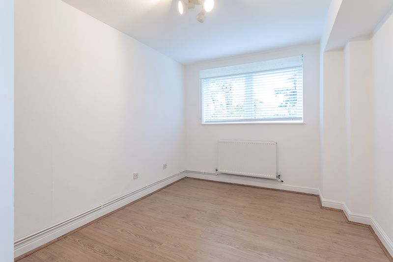 Bedroom- click for photo gallery